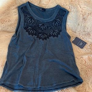 BNT Gap tank top with embroidered neckline. Size L. Navy Blue